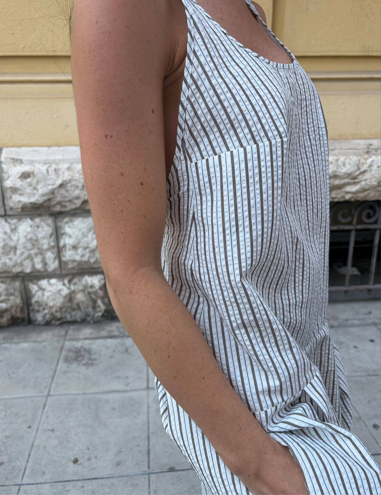 SEERSUCKER OPEN BACK DRESS
