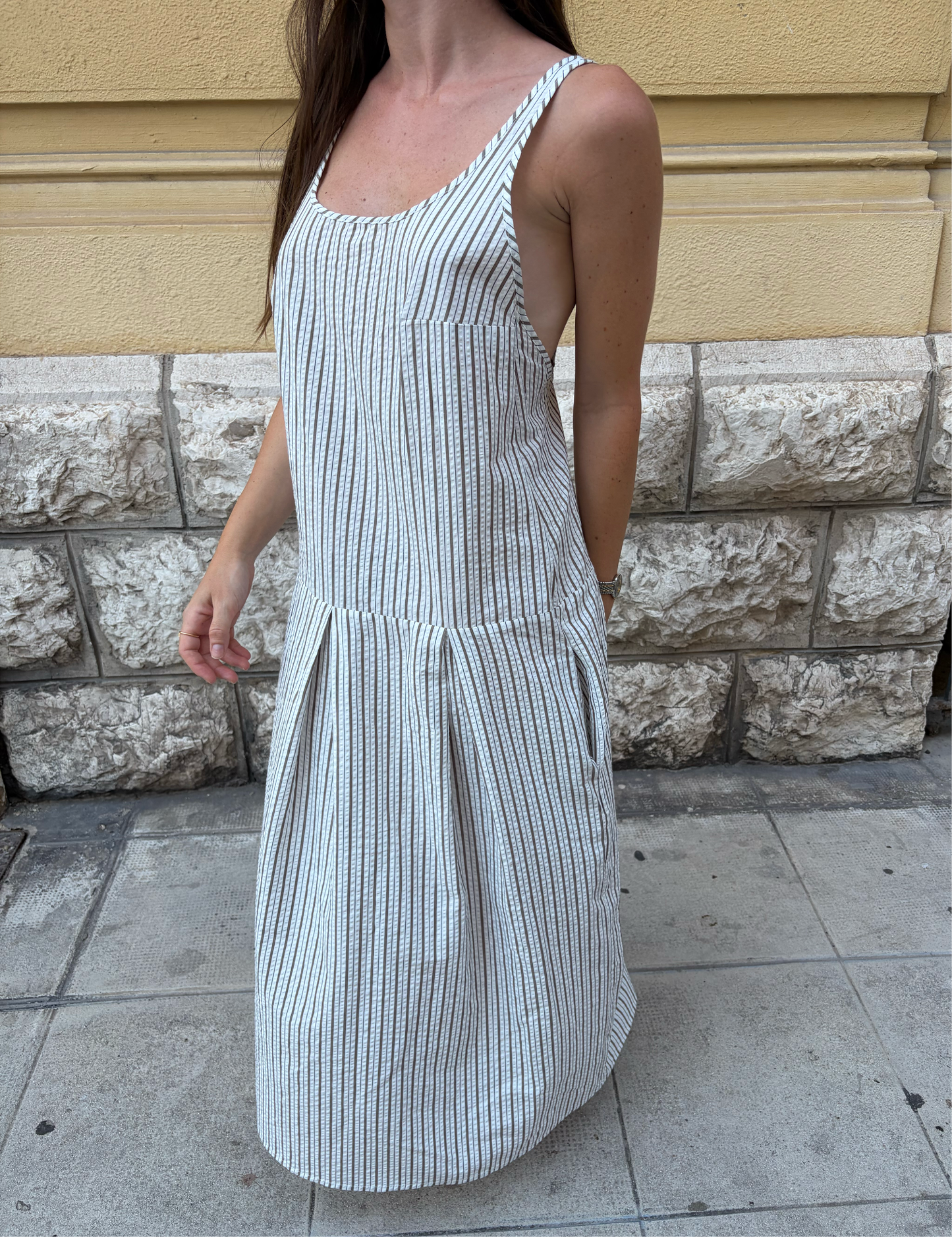 SEERSUCKER OPEN BACK DRESS